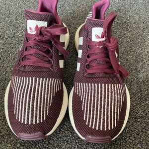 Adidas Swift Run